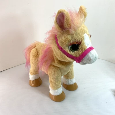 Juguete interactivo de mudanza parlante FurReal Cinnamon My Stylin Pony Foto 1 de 4