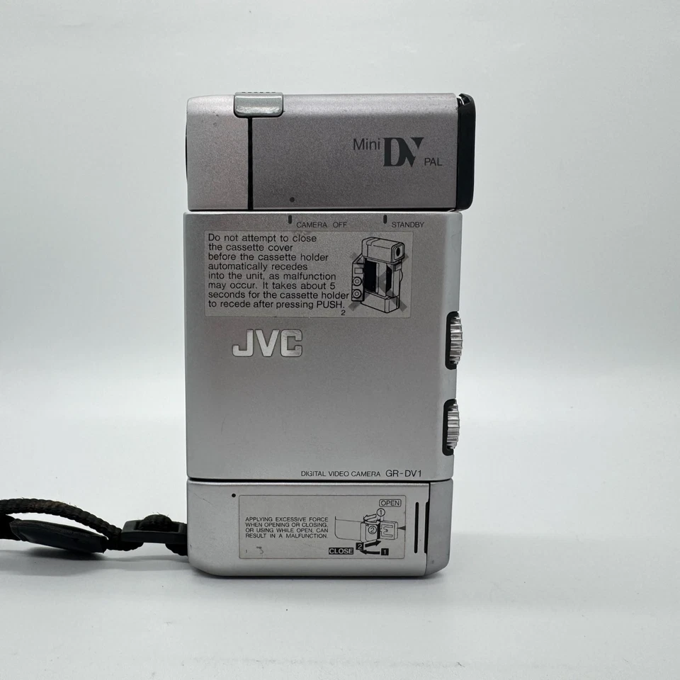 JVC GR-DV1E PAL Mini DV Digital Video Camera Camcorder for Parts / Repair "E03" - Image 1 of 4