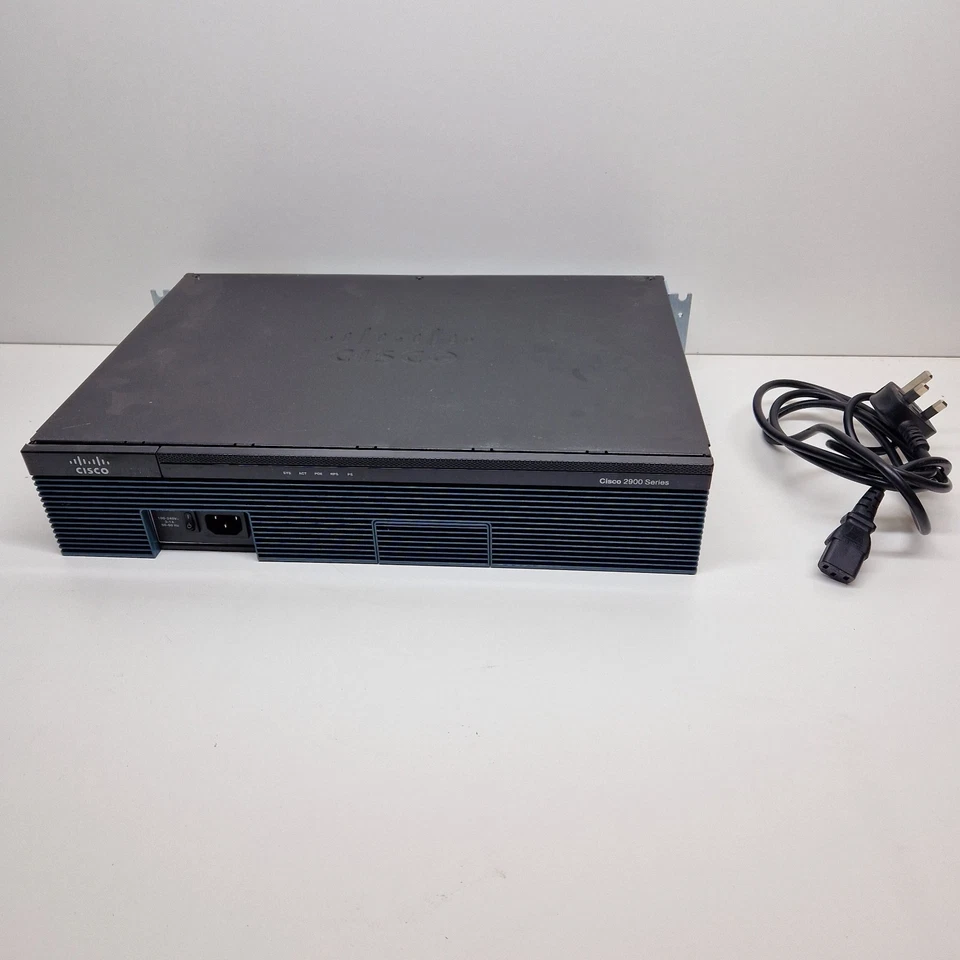 Cisco 2911 with Bracket Cisco 2911/K9 - Image 1 of 4
