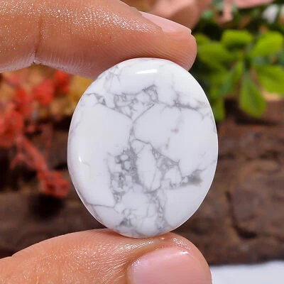 Natural Howlite Oval Shape Cabochon Loose Gemstone 32 Ct. 26X22X5 mm - Image 1 of 4