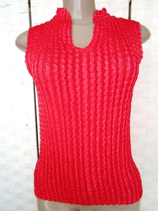 METALLIC CORAL CRINKLE STRETCHY SLEEVELESS TOP SIZE M - Picture 1 of 2