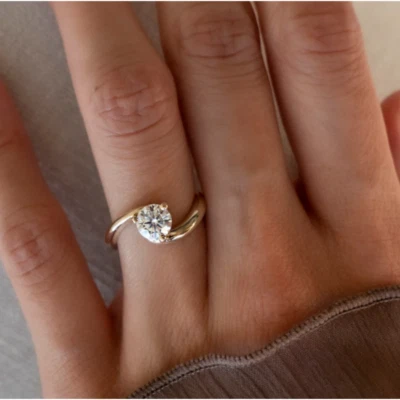 1.00 Ct Round Lab Created Diamond Ring IGI 18k Yellow Gold Wedding - Image 1 of 4