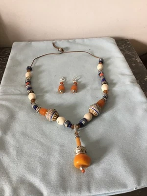 Collier Ethnique Belles Perles Anciennes - Photo 1/4