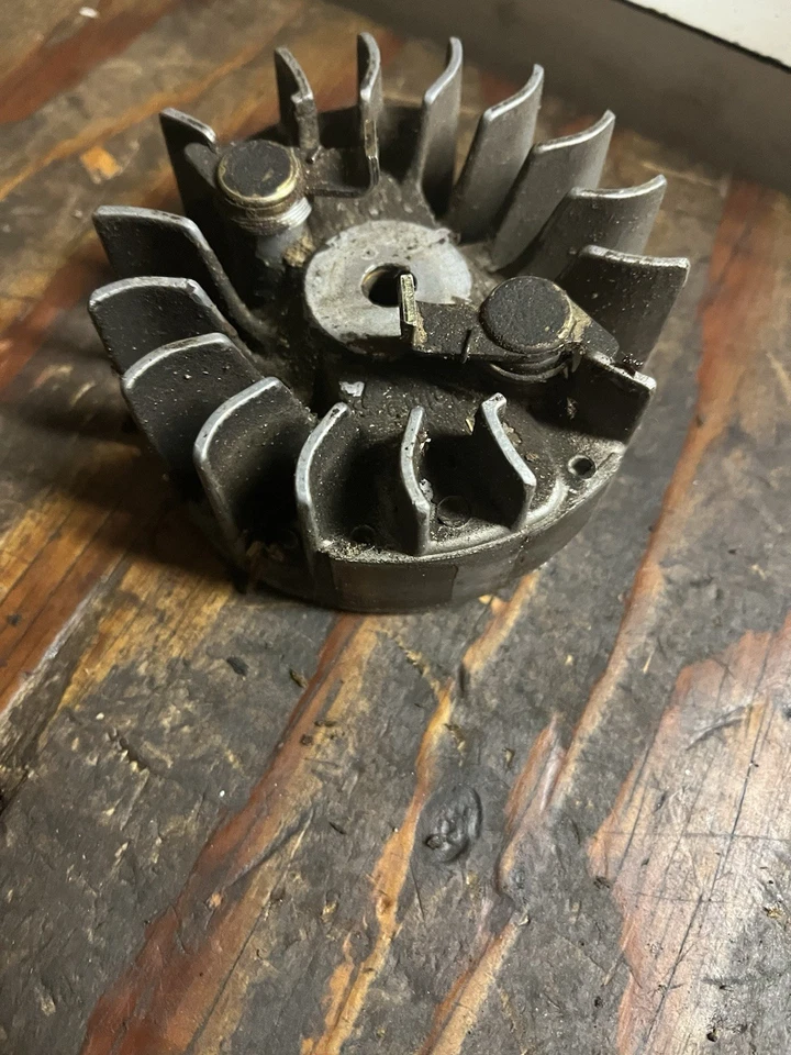 OEM Craftsman 18” 2.2 CI Chainsaw Flywheel Free Shipping - Image 1 of 1