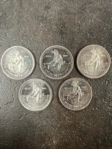 Lote (5) Engelhard Prospector 1985 1/10 onza troy plata fina 999+ rondas - Imagen 1 de 2