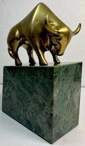 Vintage Merrill Lynch Solid Brass Bull Wall Street Statue Sculpture Marble Base - Picture 1 of 9