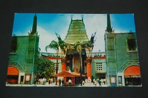 Vintage Chrome Postcard of Grauman's Chinese Theatre in Hollywood, CA - Picture 1 of 2