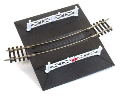 PECO ST-263 Curved 3rd Rad Single Track Level Crossing Gates '00' Gauge New Pack - Image 1 of 4