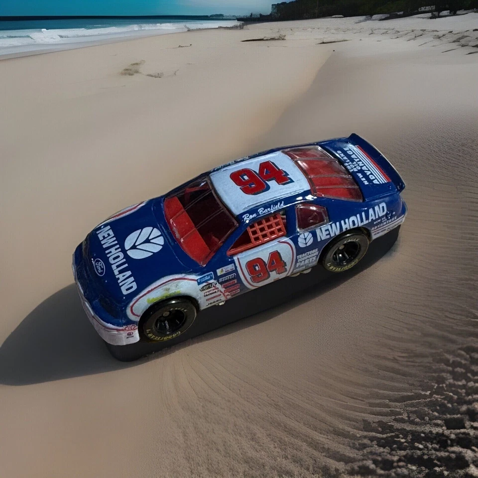 1/64 Nascar литой, Рон Барфилд #94, Новая Голландия, гонки чемпионов  - Изображение 1 из 1