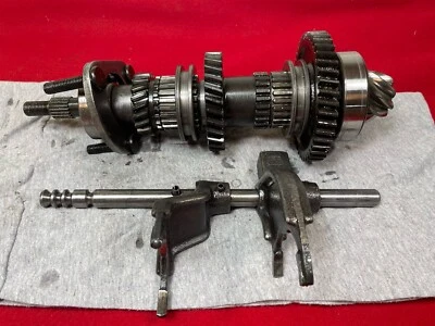 Contraeje de rango John Deere 3039R LVU801411 LVU801595 LVA802341 Foto 1 de 4