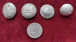 Russian Empire.  Tin buttons. 2 for Grenadiers. 2 for all military units - Picture 1 of 10