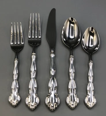 Scarborough by Wallace Sterling Silver handle, 5 Piece Place Settings - Image 1 of 4