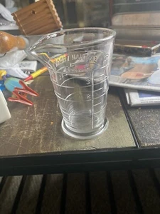 Vintage Eastman Kodak Company Rochester New York 4 Ounce Beaker Glass - Picture 1 of 4