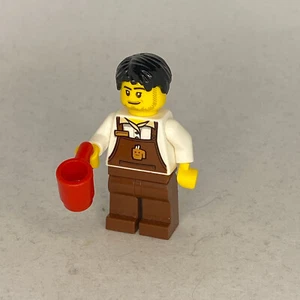 Christmas Train Ride Barista minifigure LEGO Holiday and Event 76169 - Picture 1 of 3