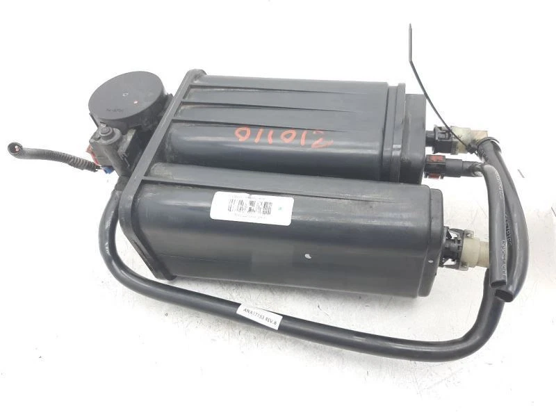 Bote de vapor de combustible 3,6 L 2007-2010 Saturn Outlook 15136019 Foto 1 de 4