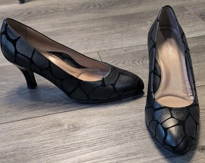 Usados en Excelente Condición Beautifeel 6.5 Cuero Negro Cocodrilo Tacones Repujados Cómodos Carrera atemporal  Foto 1 de 4