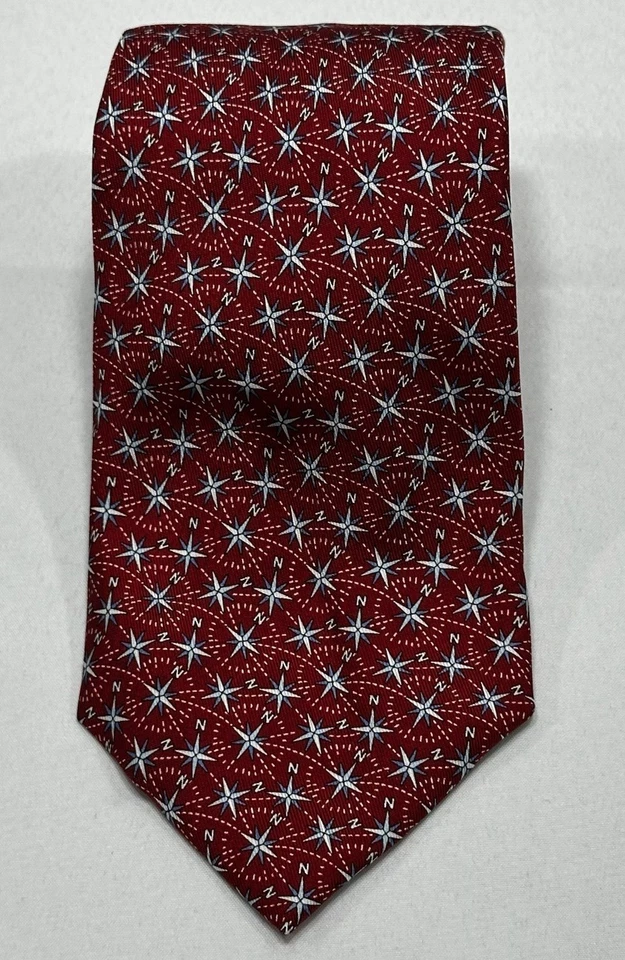 Corbata Vineyard Vines 100 % seda elegida a mano por Shep & Ian Compass North Star AOP Foto 1 de 4