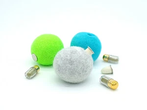Pawtay 3-Colored All Natural Wool Balls For Cats - Picture 1 of 5