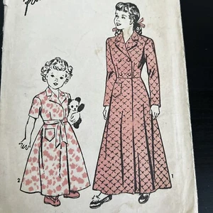 Vintage 1950s Advance 4105 Girls House Robe Two Versions Sewing Pattern 10 CUT - Picture 1 of 9