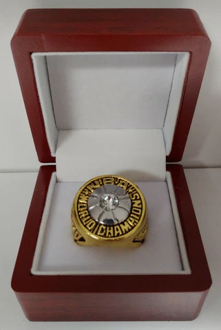 Magic Johnson - 1980 Los Angeles Lakers NBA Championship Ring WITH Wooden Box Cover
