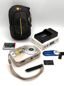 Sony Cyber Shoot DSC-N2 [ 10.1 Mega Pixel Digitalkamera] 2 Akkus - Bild 1 von 12