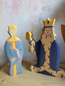 HOLZTIGER Märchen Figur Ritterburg Schloss König Königin Queen King Brandstempel - Bild 1 von 12