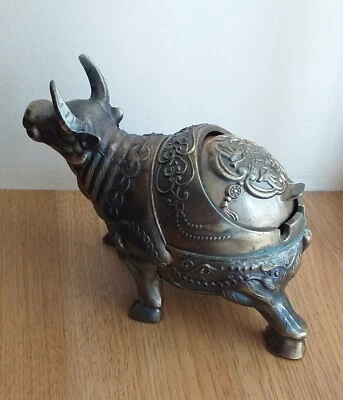 Buffle en alliage de zinc - Photo 1/4