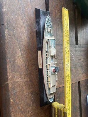 Hamburg Hersteller1:1250 ?18 cmSchiffsmodell Metall Alt Beschädigt Hanseatic - Bild 1 von 4