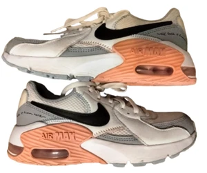 Scarpe Nike Air Max Excee SE donna running passeggio atletica ottime condizioni tg 5 - Foto 1 di 10