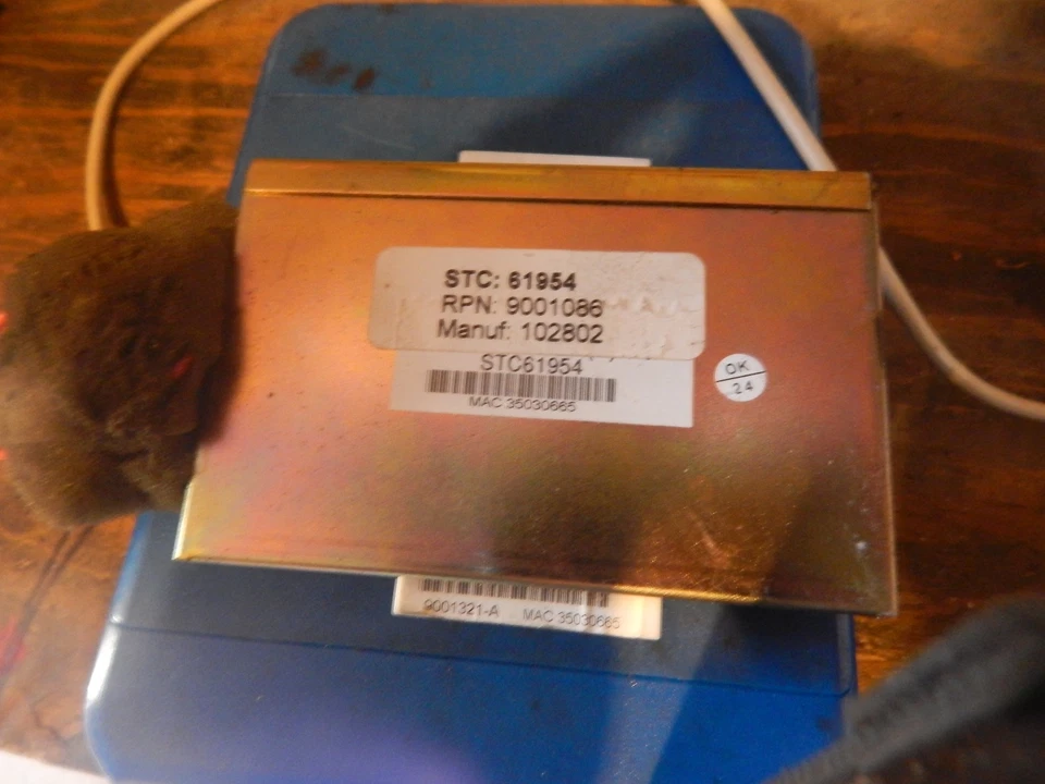 03 04 LAND ROVER DISCOVERY II DVD INTERFACE MODULE 2003 2004 OEM STC61954 - Imagem 1 de 1