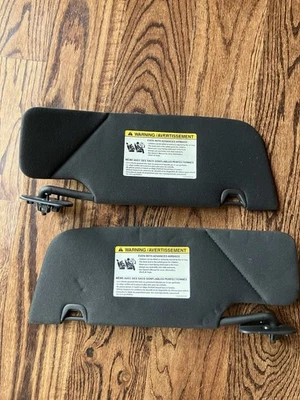 Ford Mustang GT 2005-2009 2006 2007 conjunto de parasol lado izquierdo y derecho negro OEM Foto 1 de 4