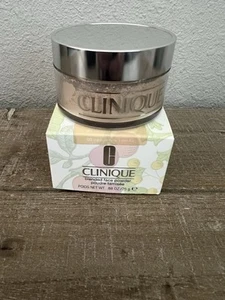 D82 Clinique Blended Face Powder 03 Transparency 3 Full Size 0.88 oz / 25g NIB - Picture 1 of 5