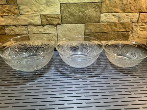 3 Anchor Hocking Clear Sandwich Glass Mixing Bowls Nesting Set Clear Scalloped - Picture 1 of 7