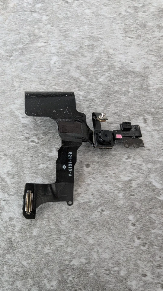 iPhone 5c Front Camera  — 第 1/1 张图片