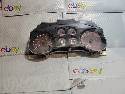 Cuadro de instrumentos velocímetro MITSUBISHI MONTERO 2001-2002 MR402592 231K Foto 1 de 4