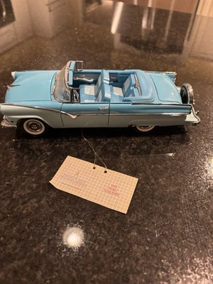 Franklin Mint 1955 Ford Sunliner Convertible 1:24 Diecast 2 Tone Blue Turqoise - Image 1 of 4