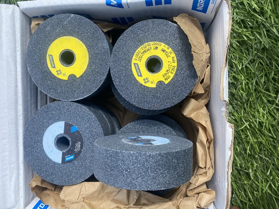 NORTON GRINDING WHEELS X10 - Image 1 of 2