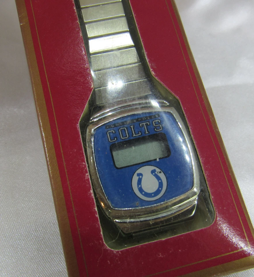 John Deere Tractor Analog Watch Silver Flex Band Vintage Collector