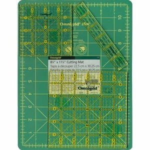 OMNIGRID 8" x 11" Cutting Mat PLUS 3 Rulers ~ Travel Kit ~ 6"x6" 4"x4" 1"x6" - Picture 1 of 2