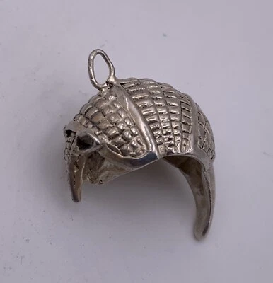 Colgante de armadillo James Avery de plata de ley (puede haber sido hecho de anillo) Foto 1 de 4