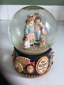 San Francisco Music Box Co. Musical Snow Globe ‘Cherish The Thought’ Friendship