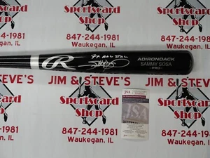 SAMMY SOSA ENGRAVED & SIGNED BLACK RAWLINGS BAT INSCRIBED "7X ALL STAR" JSA COA - Picture 1 of 3