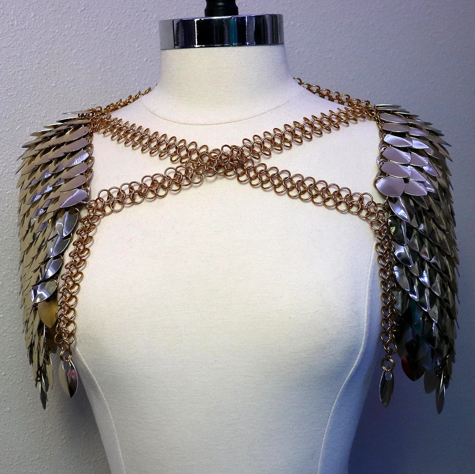 New Without Tags Gold Scalemaile Chain Maile Shoulder Epaulettes - Image 1 of 4