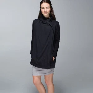 Lululemon Blissed Out Wrap Jacket in Black w Thumbholes Lightweight 2 Materials - Picture 1 of 14