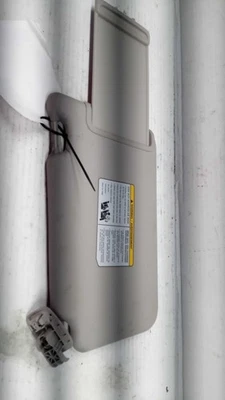 Used Right Sun Visor fits: 2020 Nissan Versa without illumination Right Grade A Foto 1 de 4