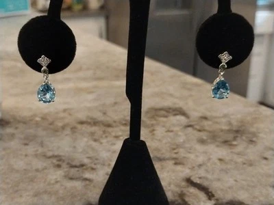 Pendientes colgantes de topacio marambaia, múltiples piedras preciosas en platino/plateado. TCW = 3,85 CTS Foto 1 de 4