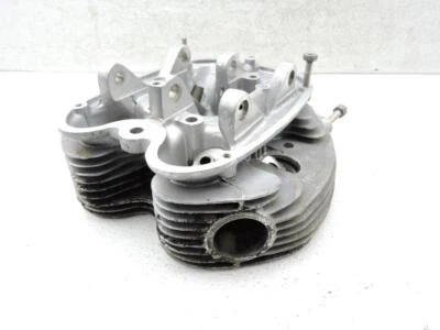 Culata sin aletas rotas 1965 BSA 650 A65 Lightning Rocket T1046 Foto 1 de 4