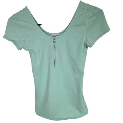 Top vintage Guess verde menta cuello redondo con detalle de cremallera talla XS Foto 1 de 4