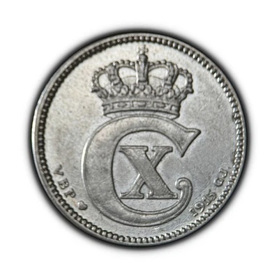 DENMARK. 1915, 25 Ore, Silver - Christian X, Crowned CX Monogram 1 - Image 1 of 3