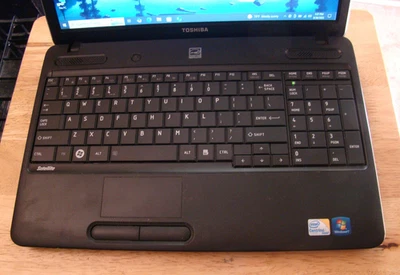 Toshiba C655-S5049/Core2Duo T7300 2.00ghz/4gb/250gb/Windows 10 Home/15.6"/Vga - Image 1 of 4